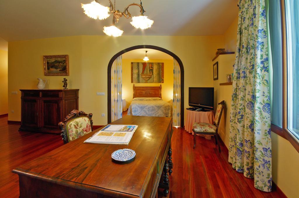 Casa Grande De Trives Bed & Breakfast Puebla de Trives Room photo