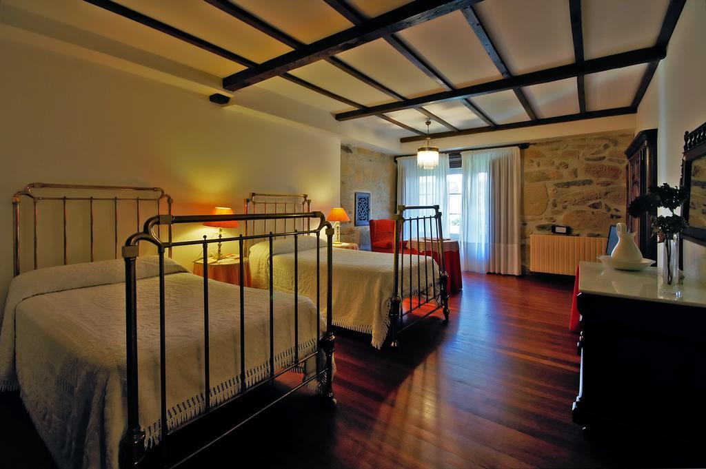 Casa Grande De Trives Bed & Breakfast Puebla de Trives Room photo